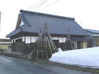 再生前の古民家（外観）