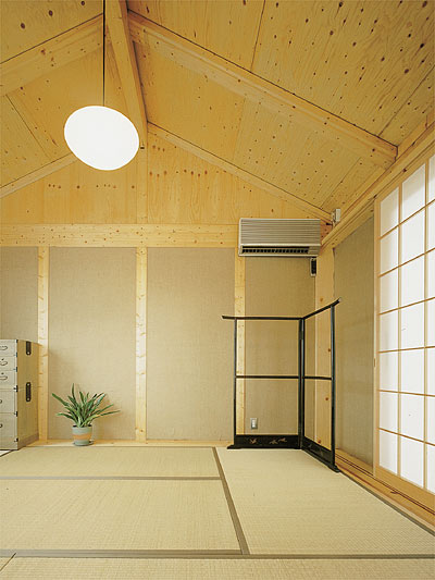 梁や柱を見せる