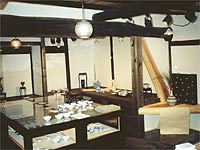 白壁の館